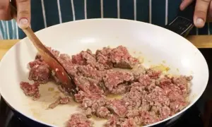 Czym doprawić mięso do spaghetti, aby zaskoczyć smakiem?