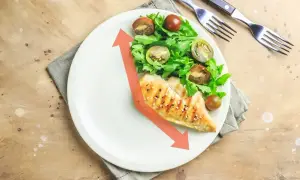 Co w sobote na obiad? Grillowana pierś z kurczaka z rukolą i pomidorkami, a może coś innego? Czas na decyzję!