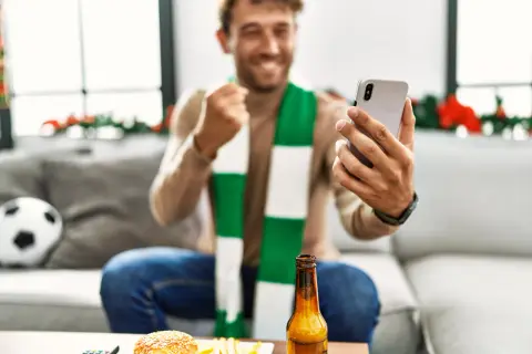 Cyfrowa rewolucja na stadionach, czyli dlaczego giganci sportu wybierają streaming
