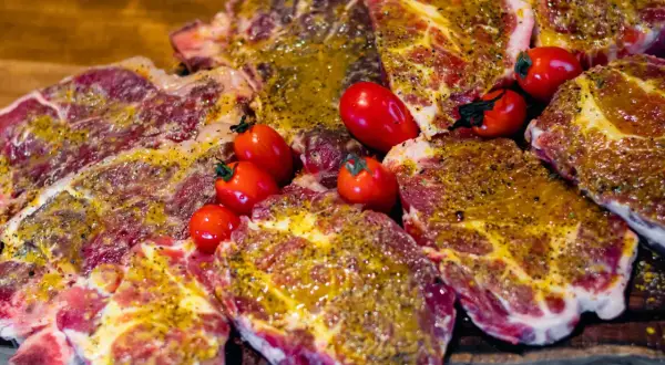 Pomysły na obiad z karkówki, które zaskoczą Twoje kubki smakowe