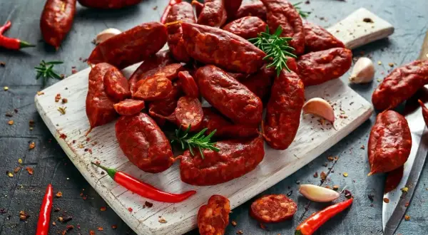 Przepisy na kiełbasę chorizo, które zaskoczą Twoich gości