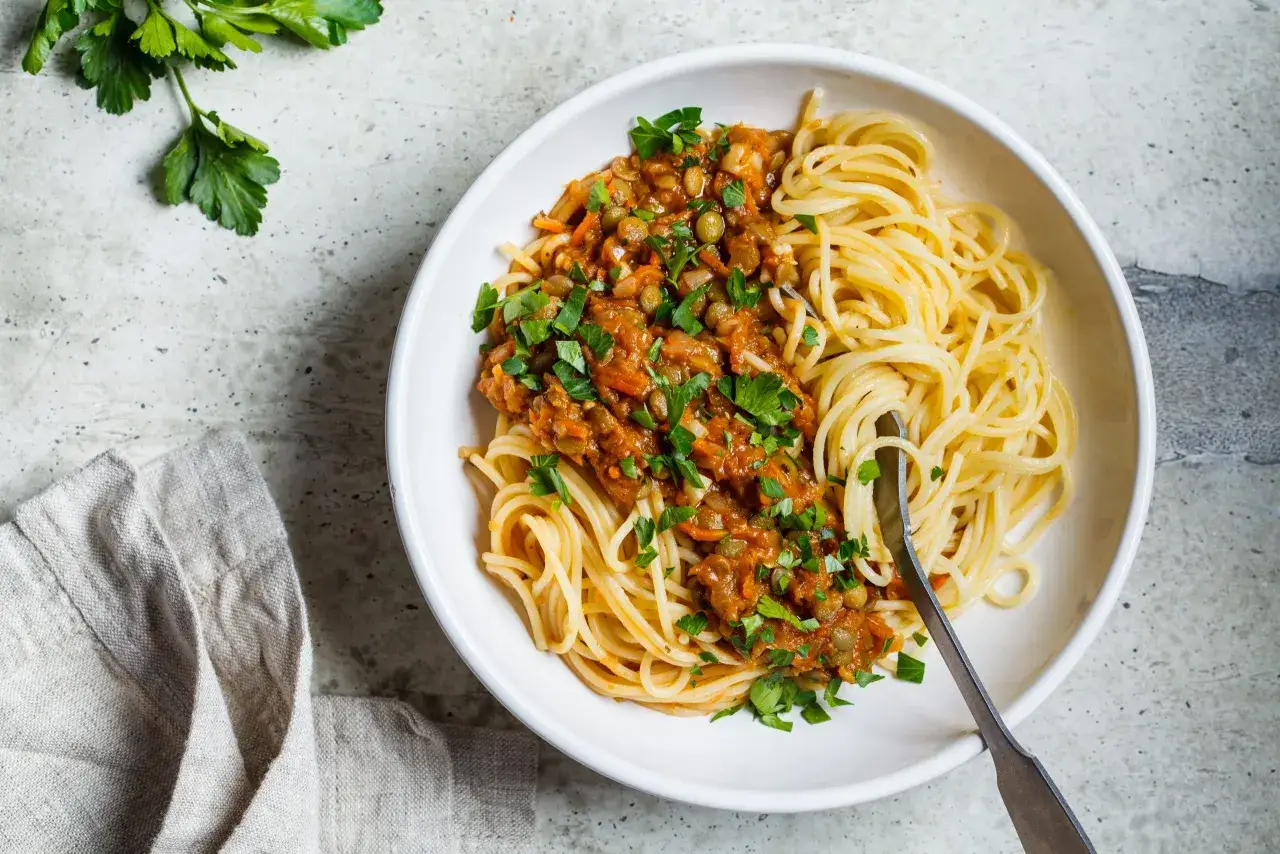 Zdjęcie Ile waży spaghetti? Odkryj idealne porcje i kalorie dla siebie
